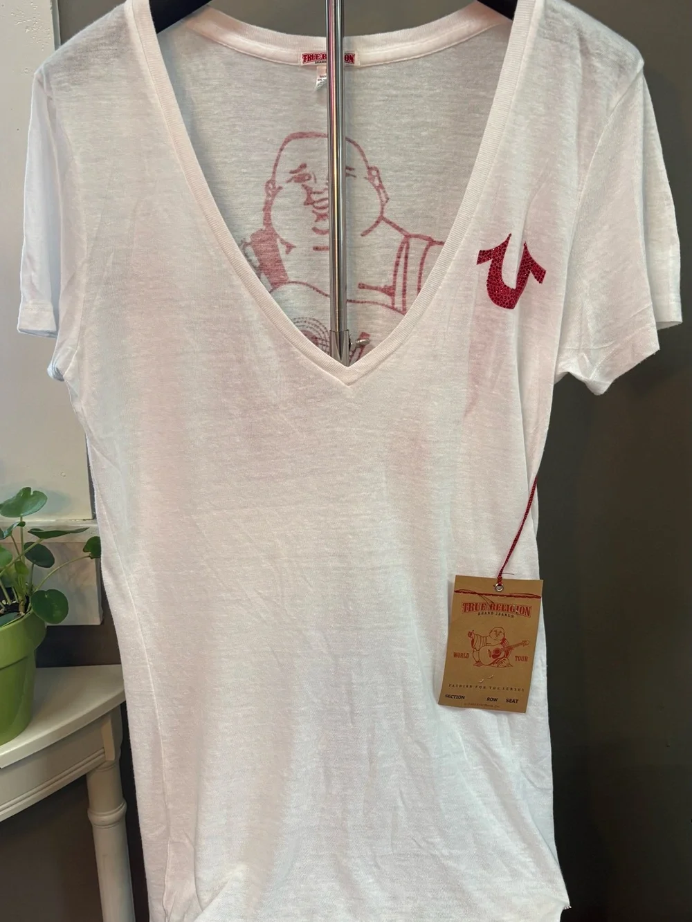 True Religion White T-Shirt with Red Buddha Guitar Graphic Medium
